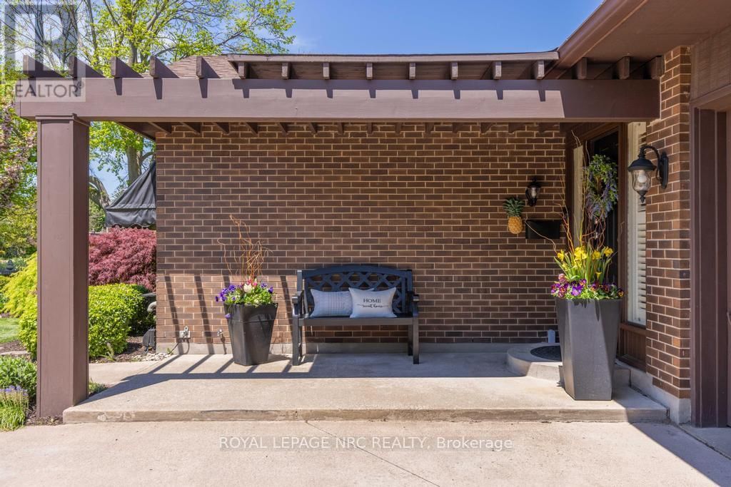 24 RICHELIEU DRIVE Image 4