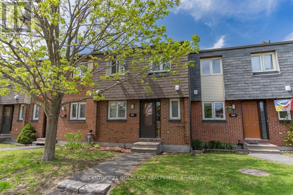 1342 CEDARCROFT CRESCENT Image 2