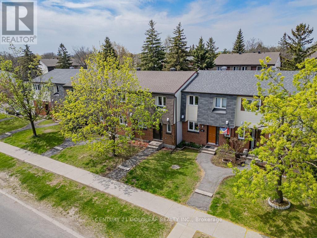 1342 CEDARCROFT CRESCENT Image 3