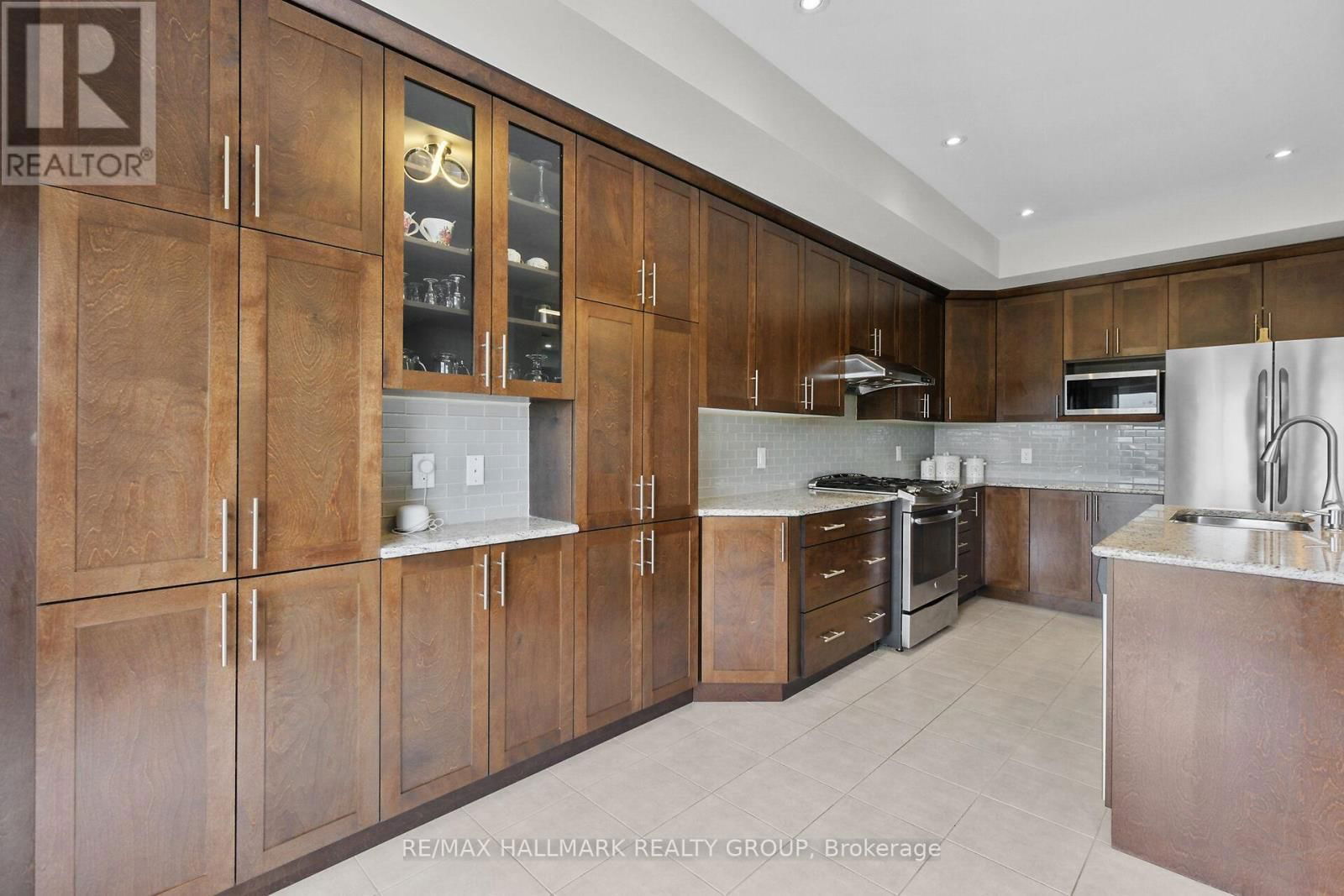 74 TAPADERO AVENUE Image 12