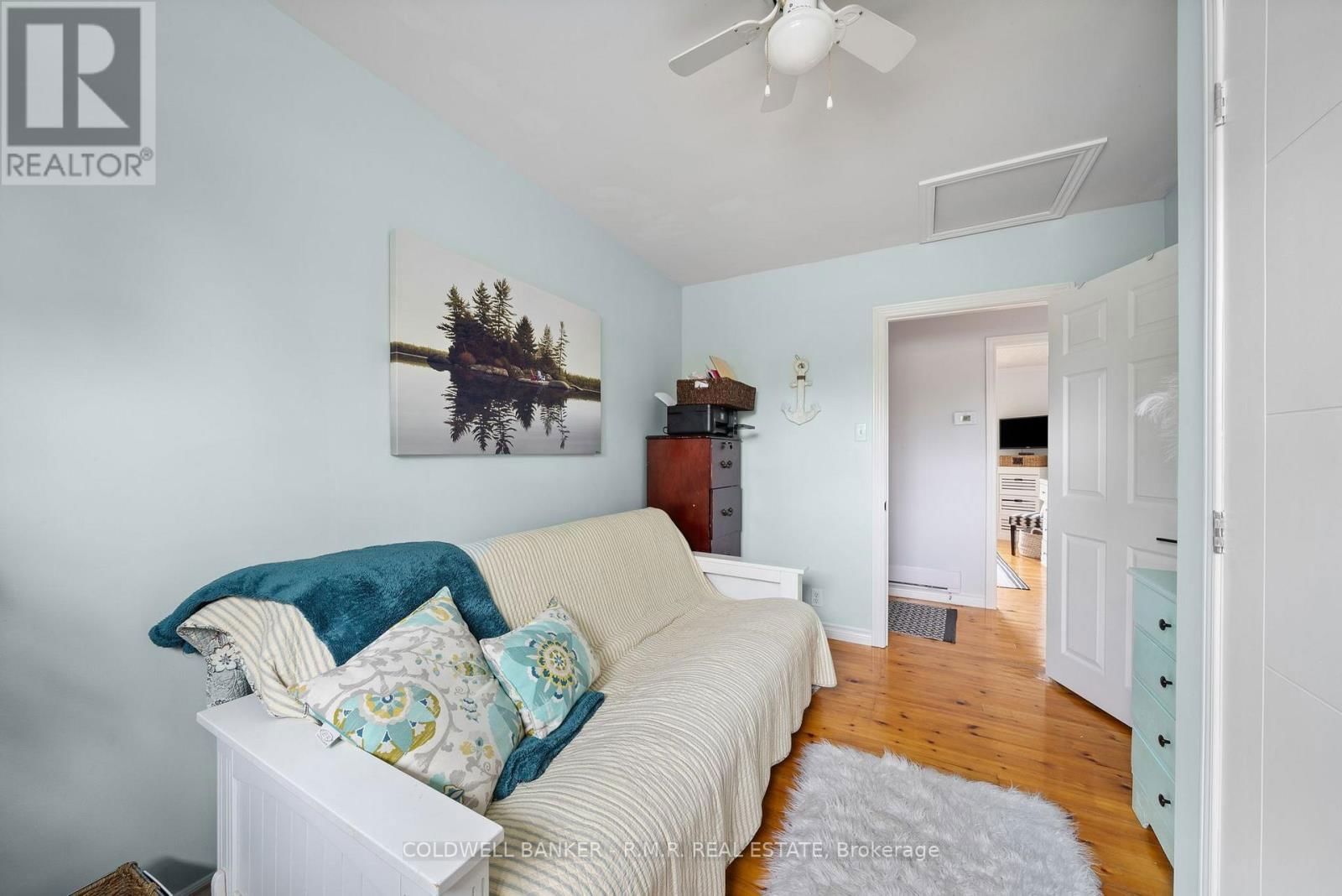 22 ARBOUR STREET Image 25
