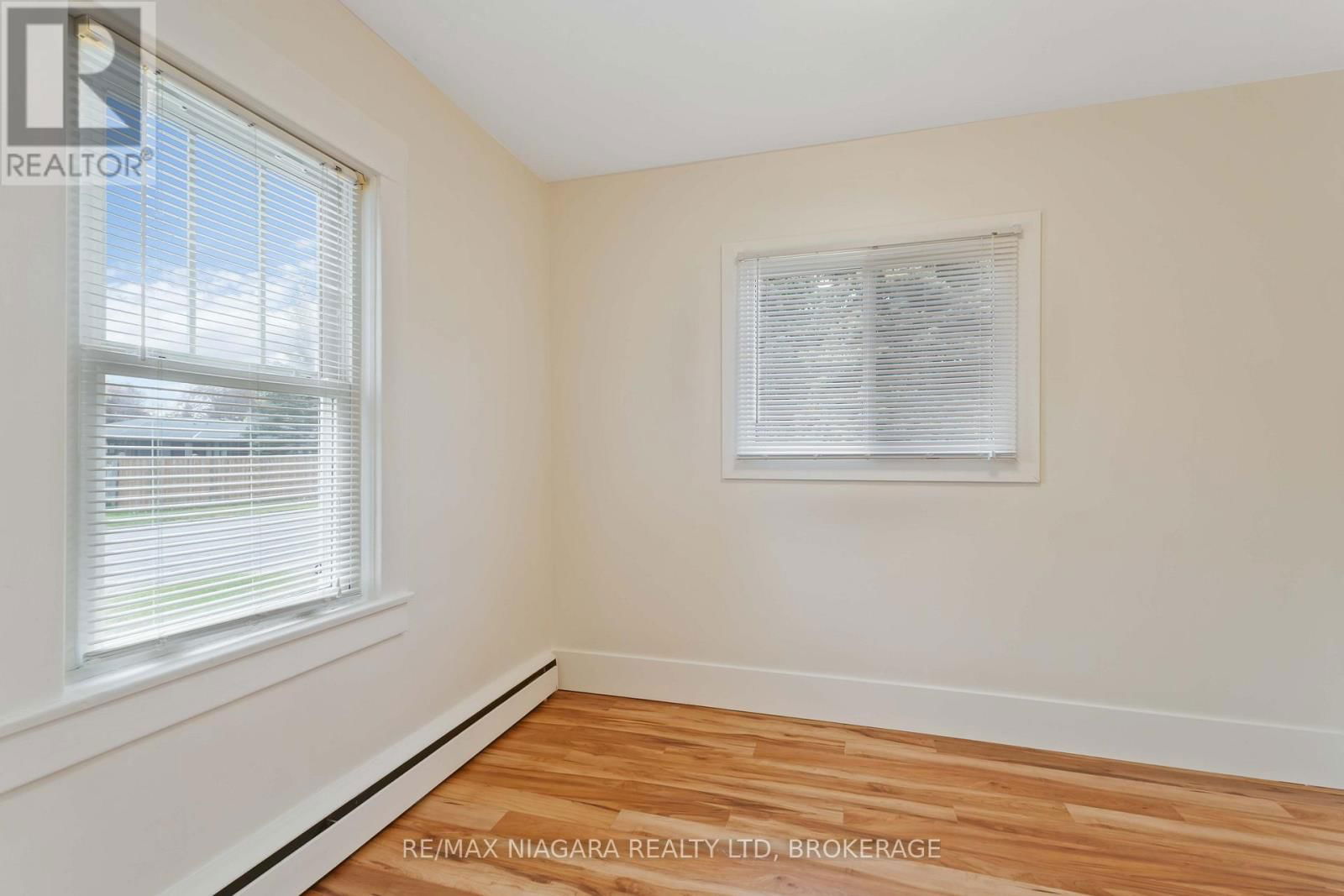 543 VINE STREET Image 21