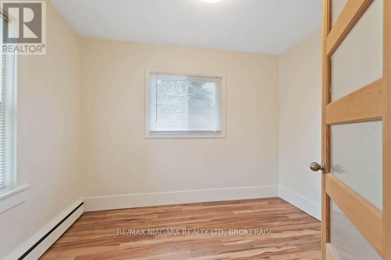 543 VINE STREET Image 22
