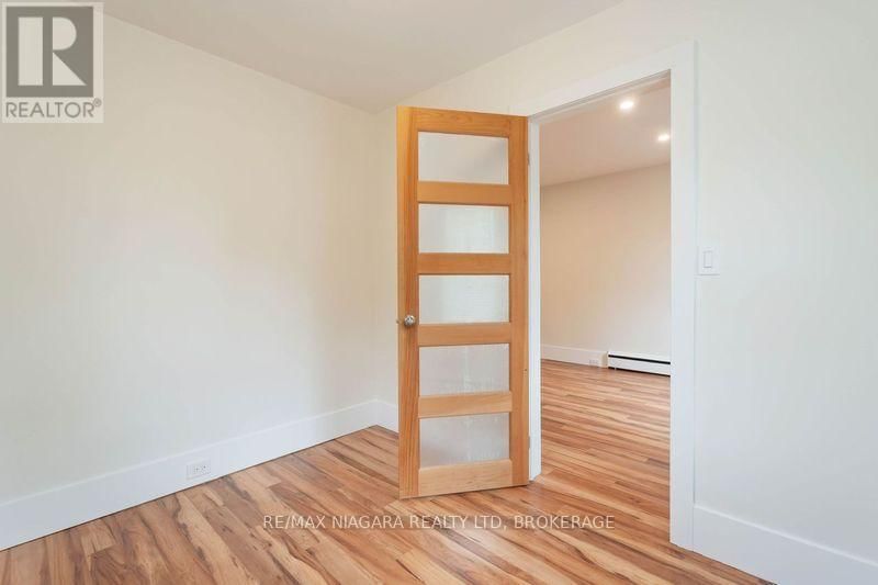 543 VINE STREET Image 23