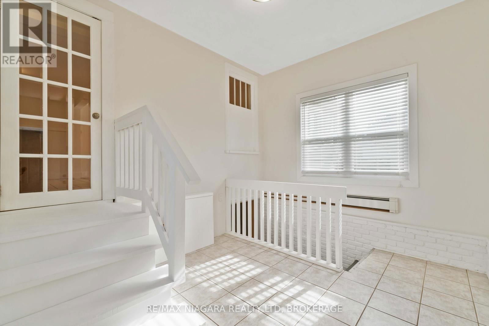543 VINE STREET Image 27