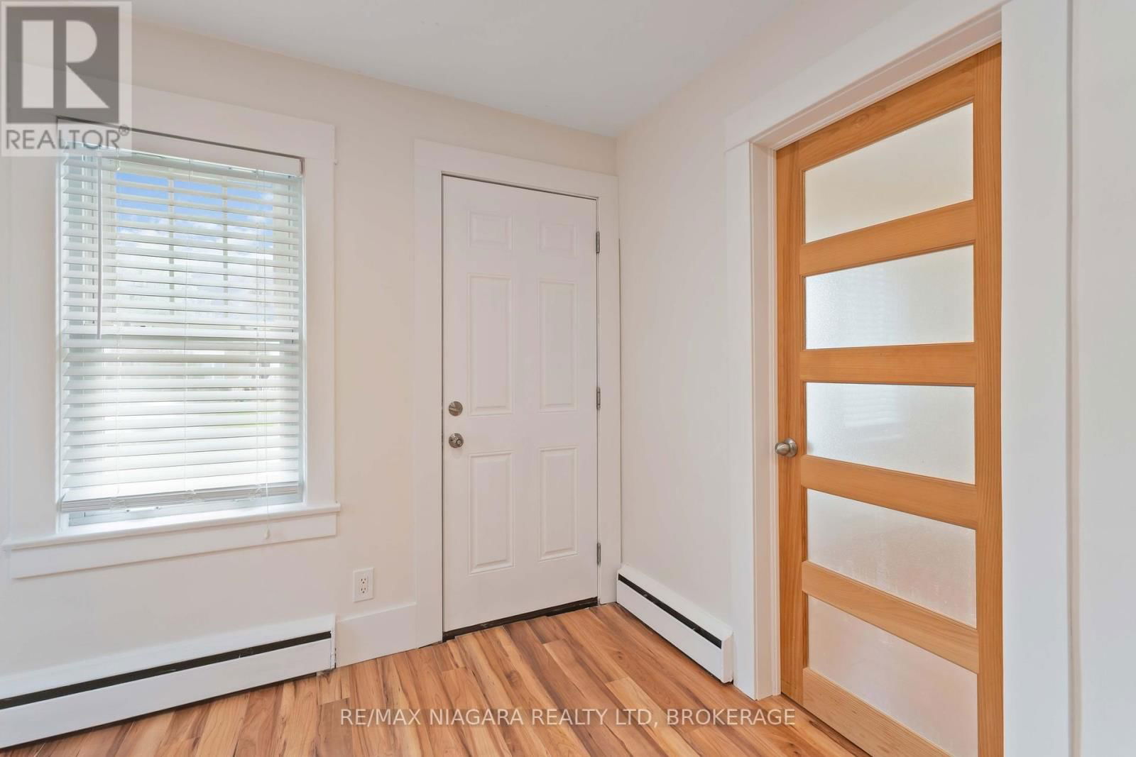 543 VINE STREET Image 3