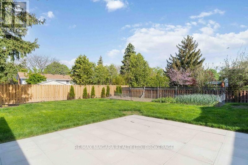 543 VINE STREET Image 35