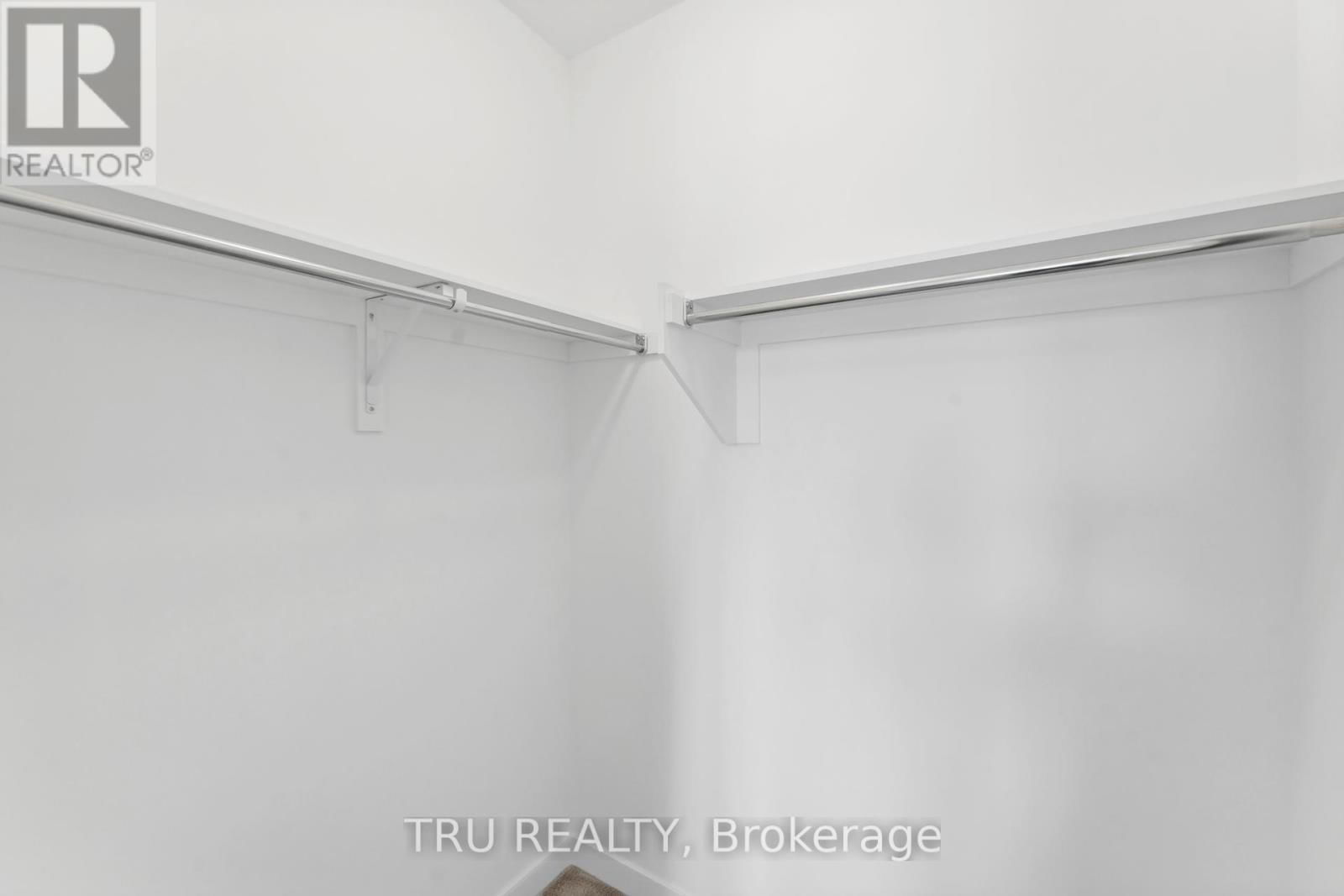815 SNAP HOOK CRESCENT Image 36