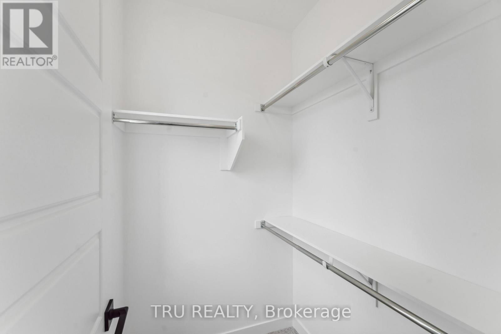 815 SNAP HOOK CRESCENT Image 39