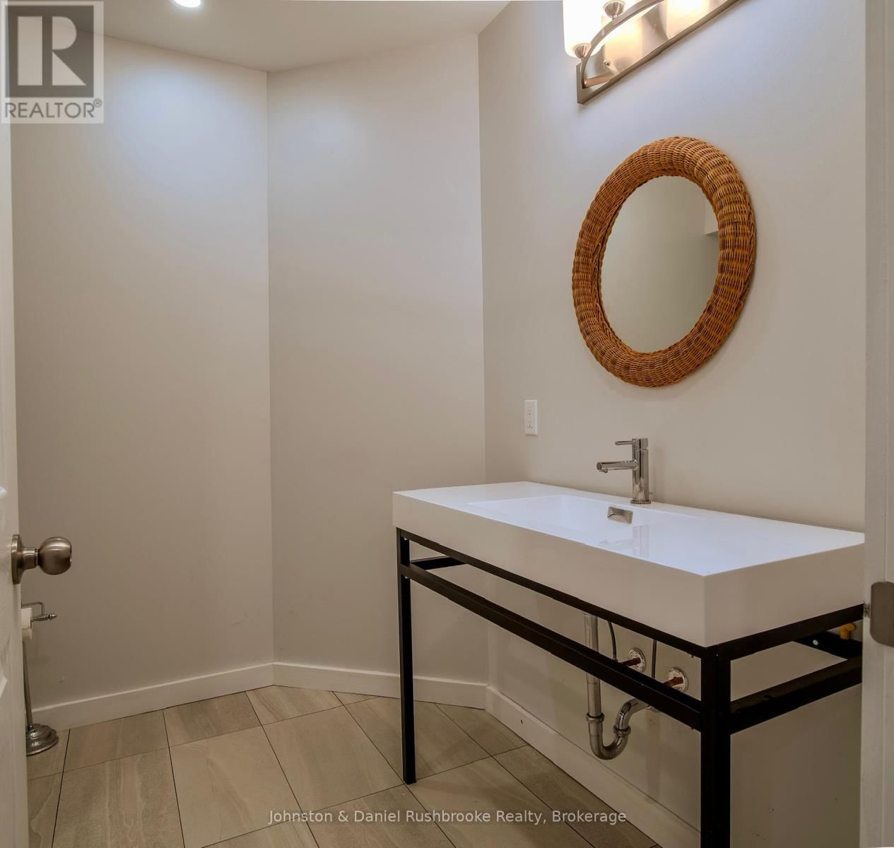 1267 SILVER LAKE ROAD Image 23