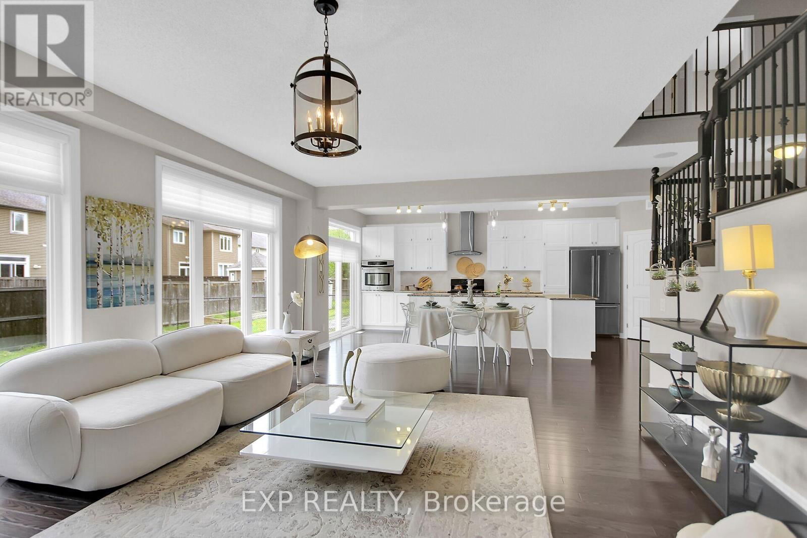132 GRACEWOOD CRESCENT Image 18