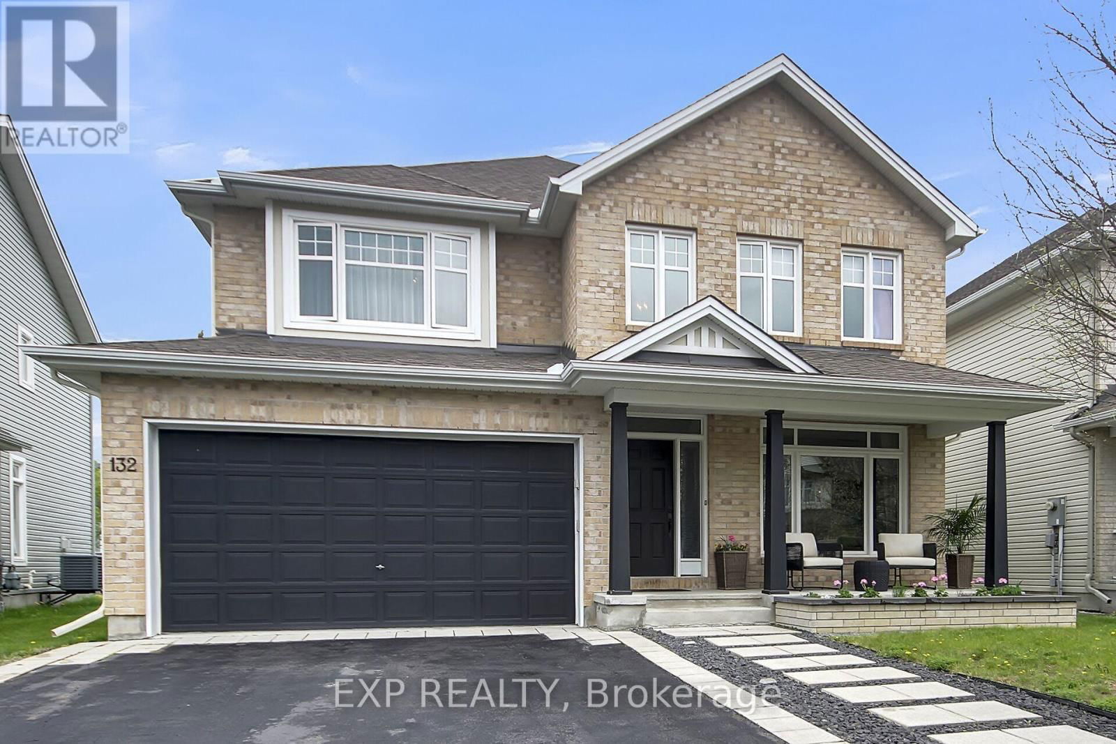 132 GRACEWOOD CRESCENT Image 2