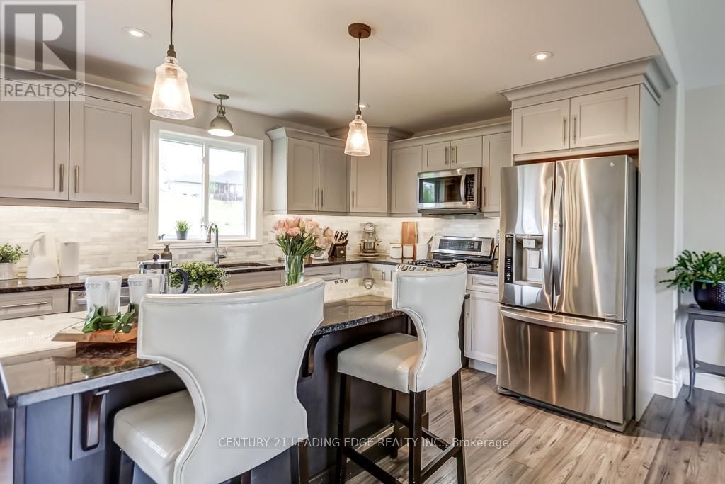 138 HIDDENVALLEY DRIVE Image 14