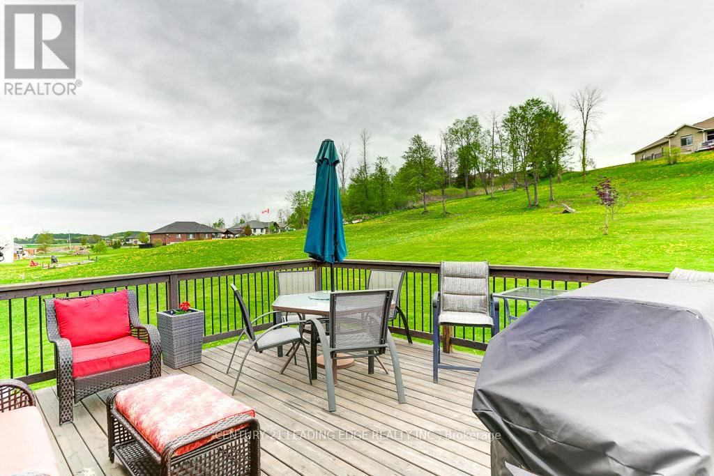 138 HIDDENVALLEY DRIVE Image 34