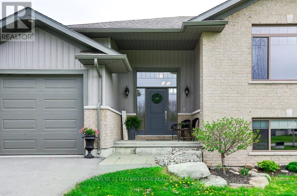 138 HIDDENVALLEY DRIVE Image 4