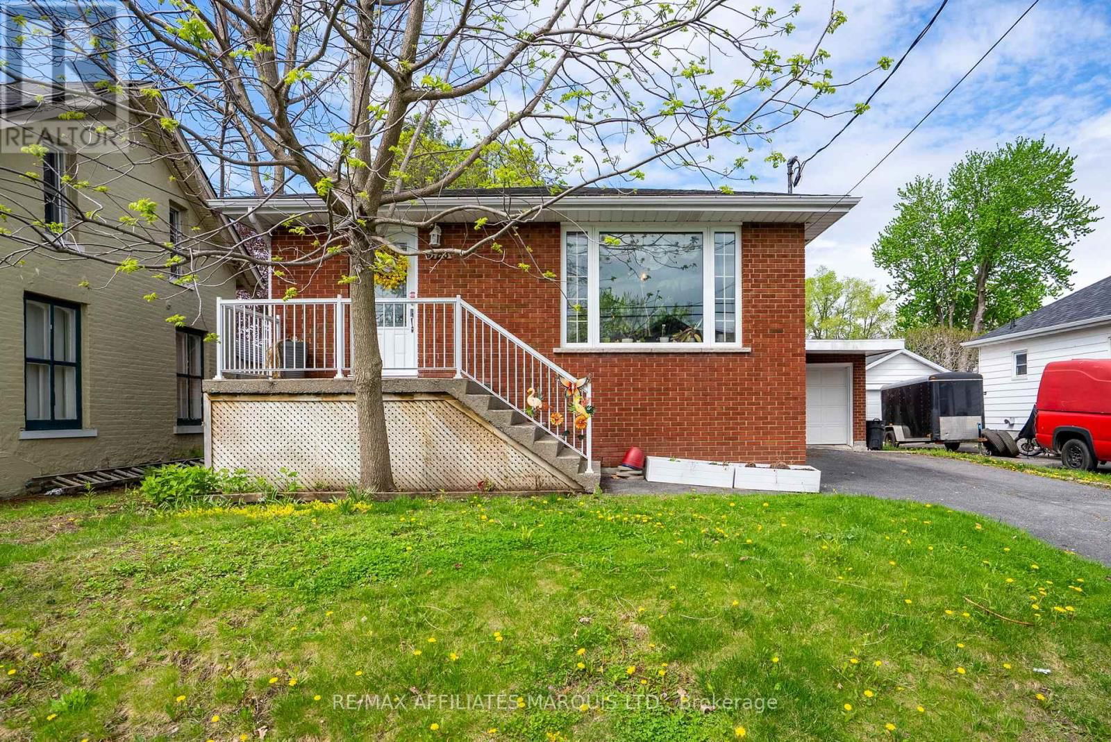 828 AUGUSTUS STREET Image 3