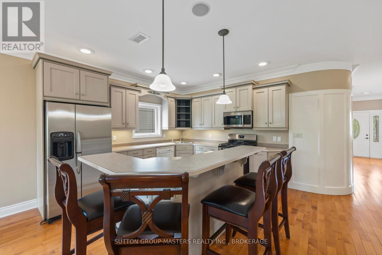 221 AMY LYNN DRIVE Image 14