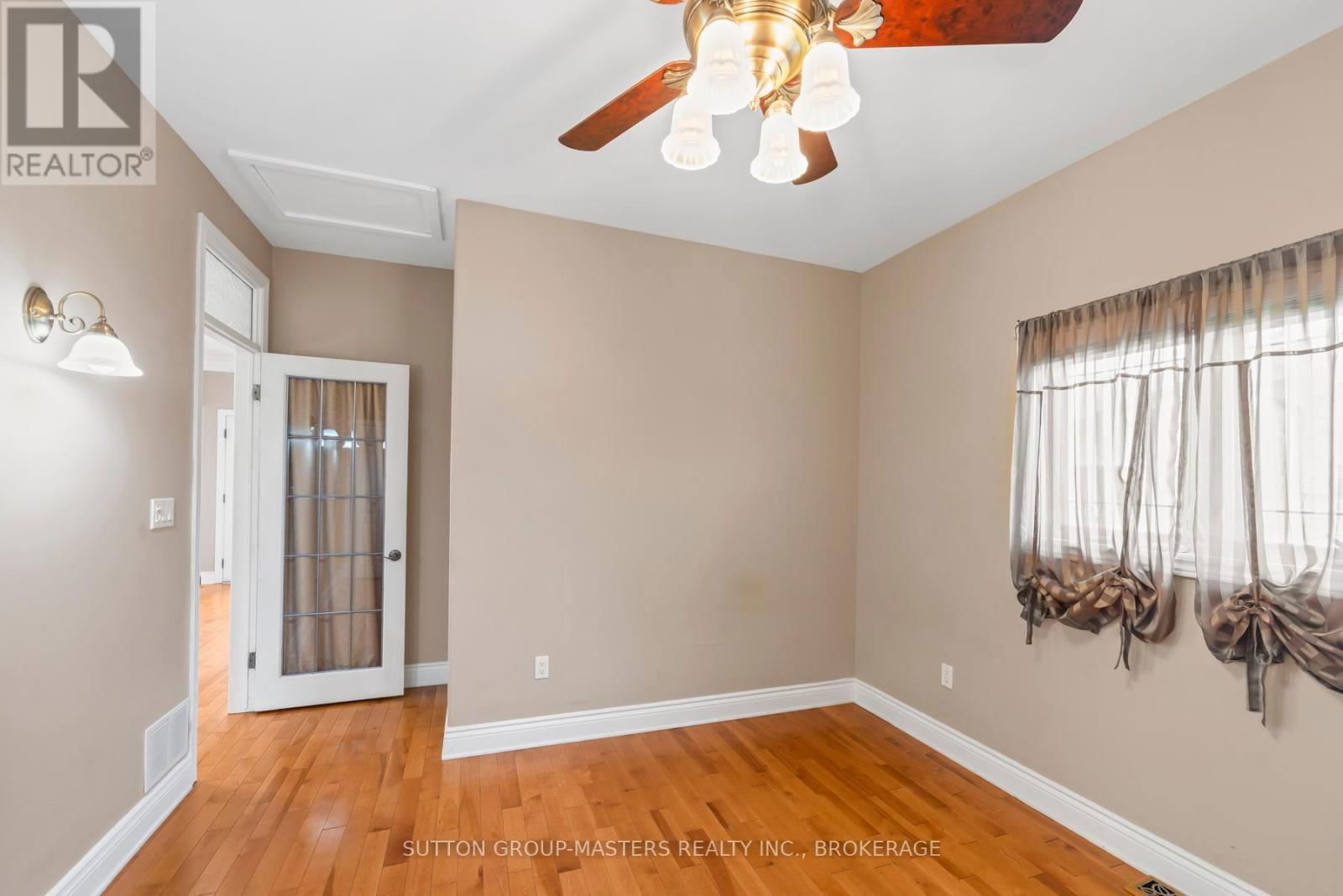 221 AMY LYNN DRIVE Image 22