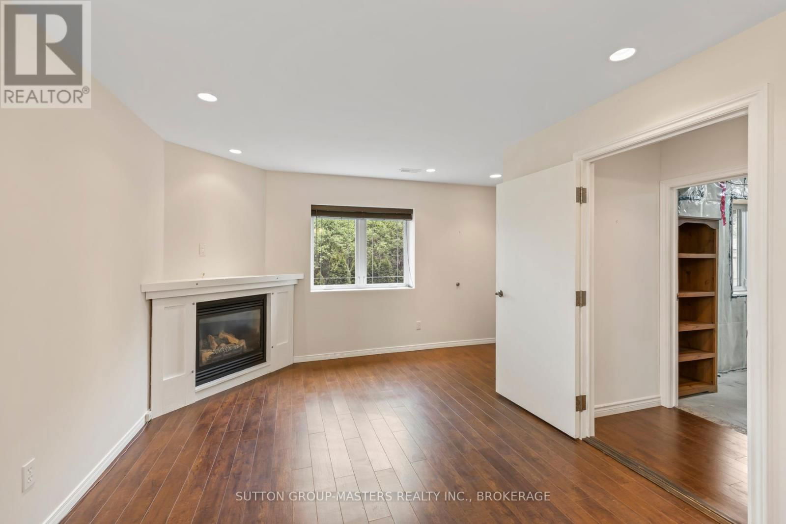 221 AMY LYNN DRIVE Image 32