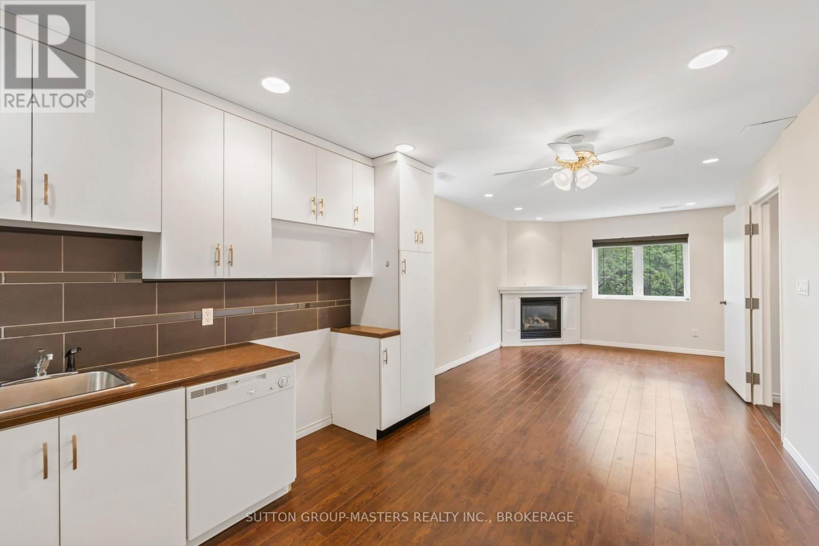 221 AMY LYNN DRIVE Image 33