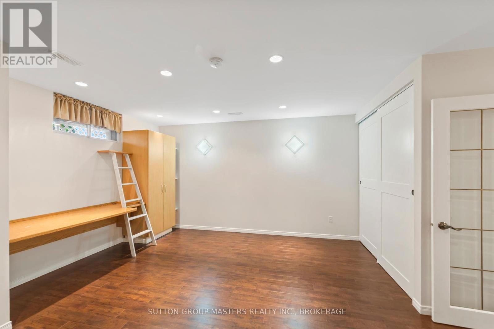 221 AMY LYNN DRIVE Image 38
