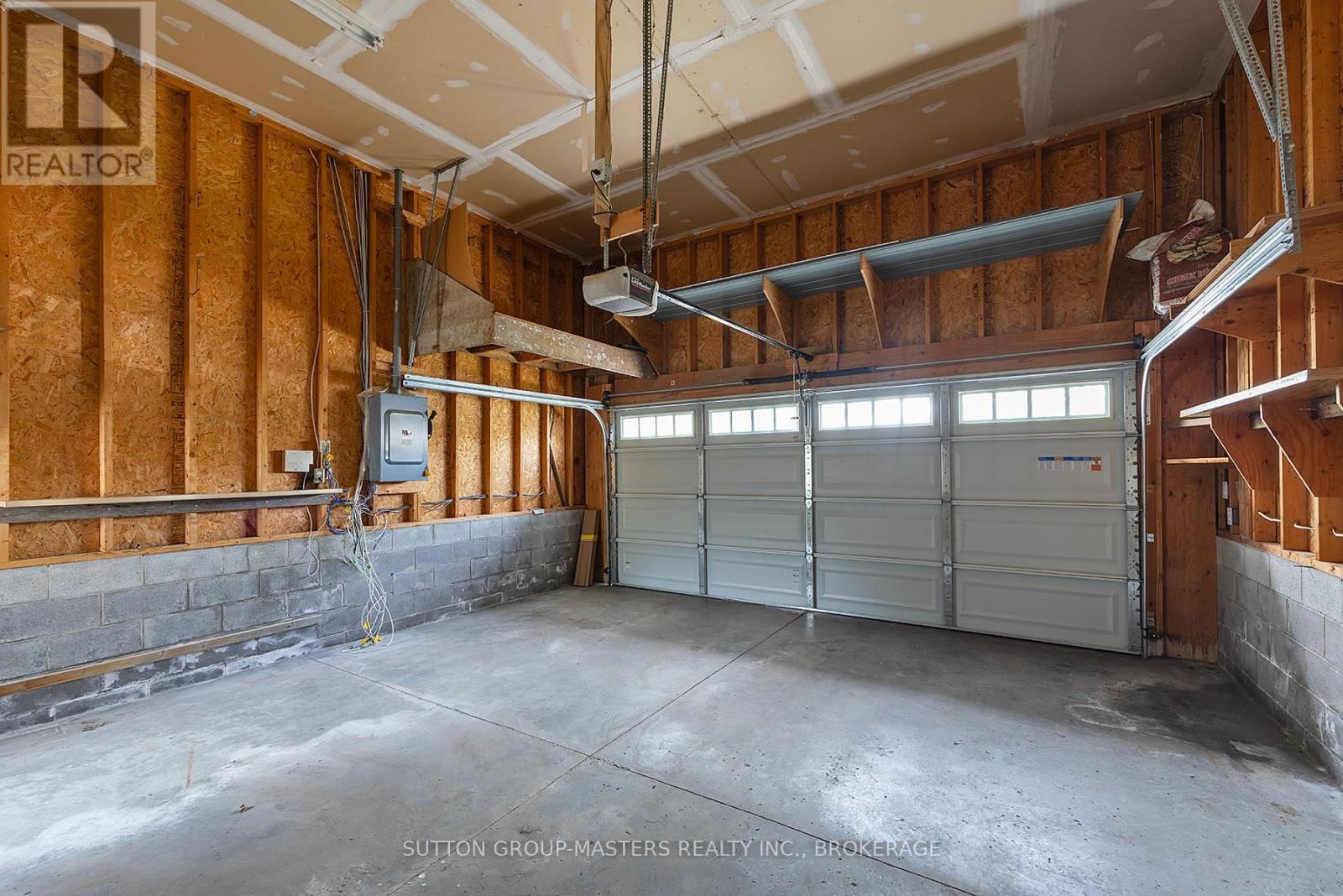 221 AMY LYNN DRIVE Image 44
