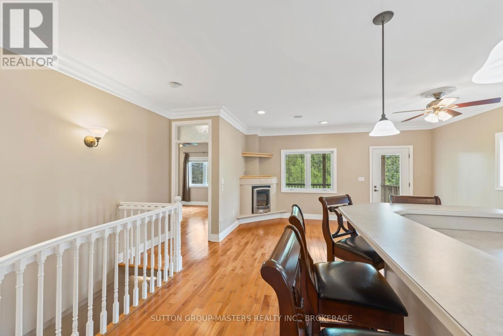 221 AMY LYNN DRIVE Image 8