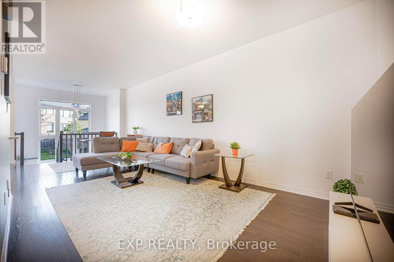 137 HAWKESWOOD DRIVE Image 11