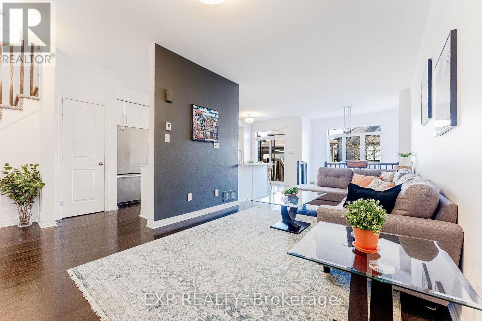 137 HAWKESWOOD DRIVE Image 12