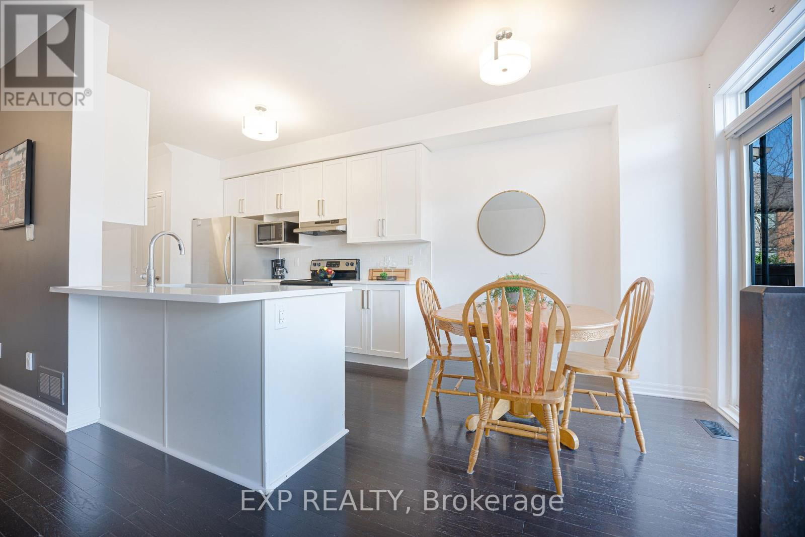 137 HAWKESWOOD DRIVE Image 16