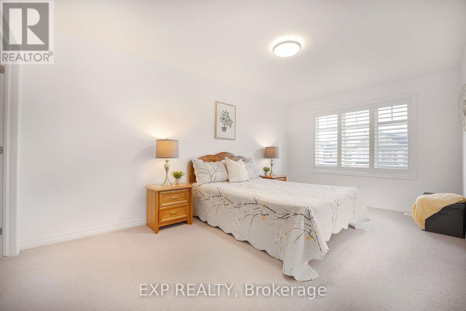 137 HAWKESWOOD DRIVE Image 19
