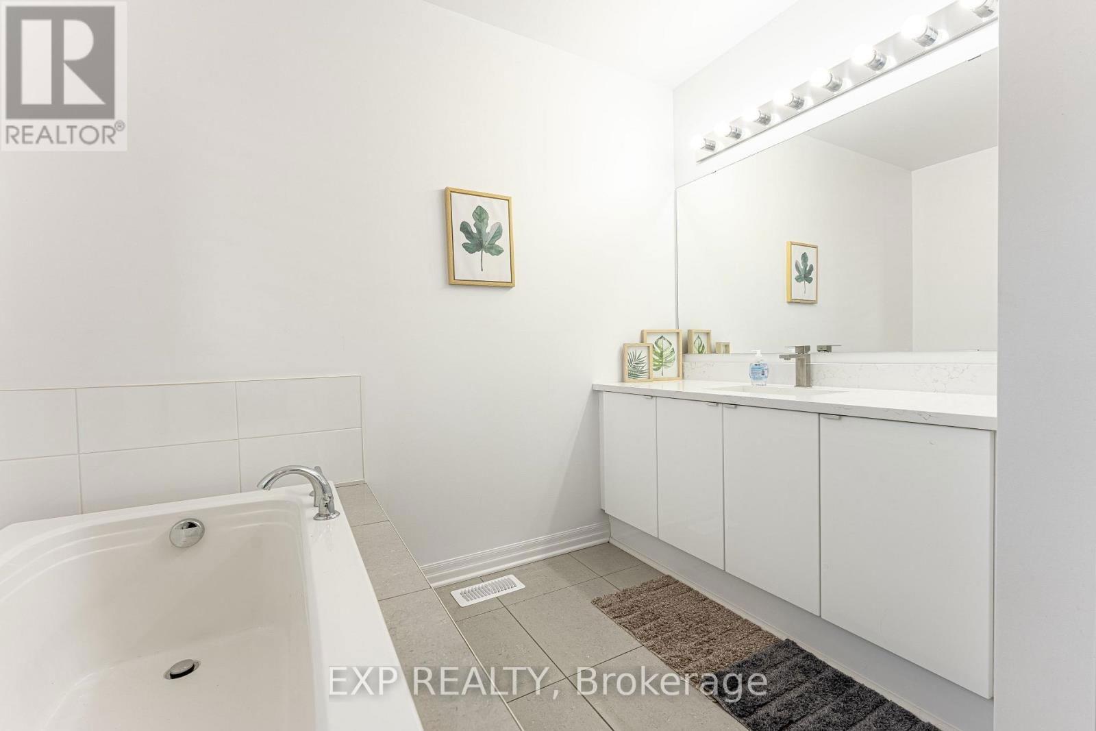 137 HAWKESWOOD DRIVE Image 22