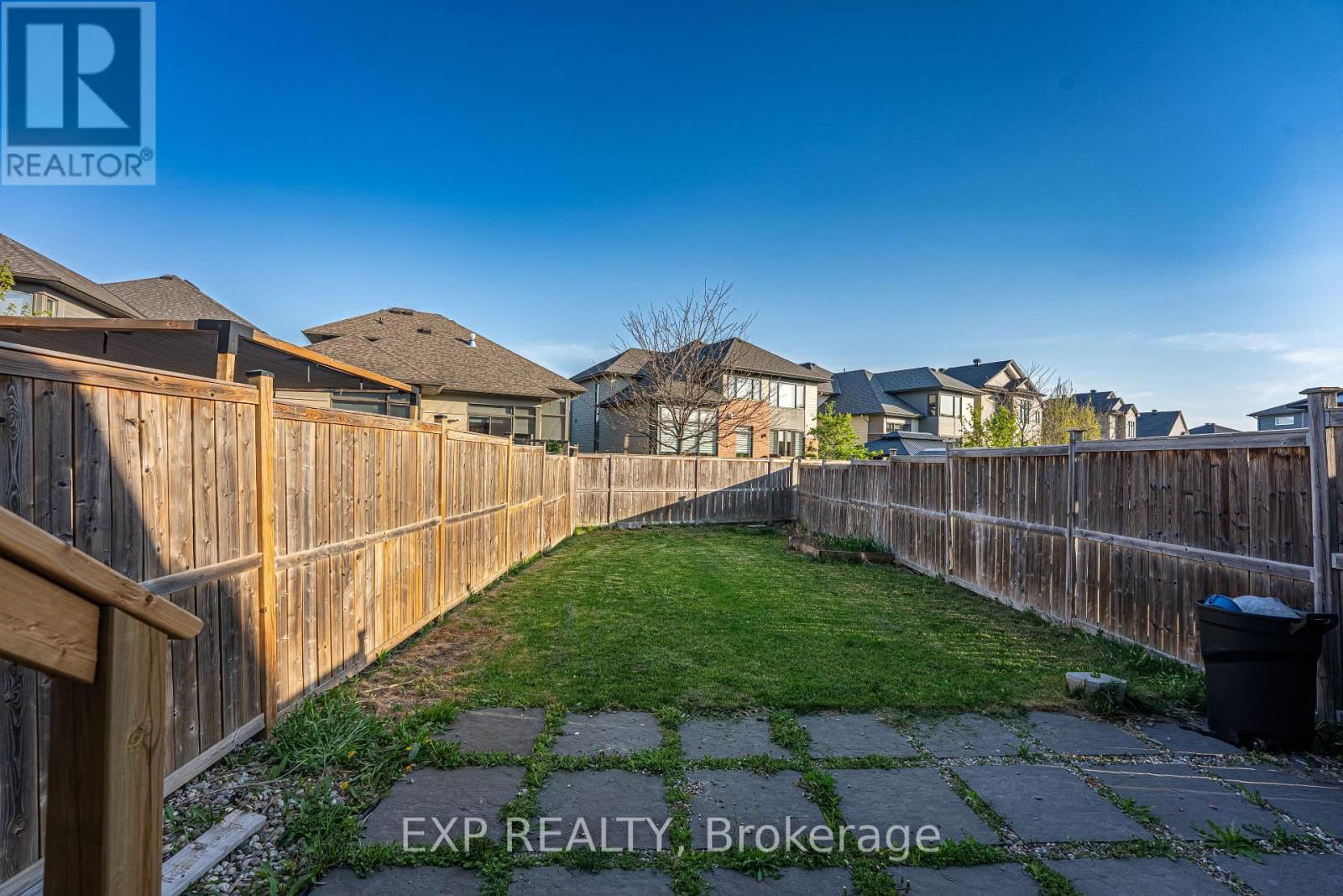 137 HAWKESWOOD DRIVE Image 40