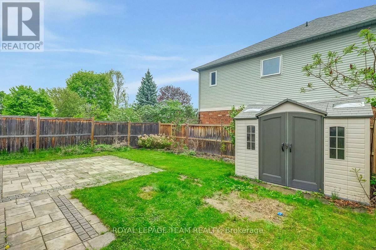 4 BURNLEY COURT Image 44
