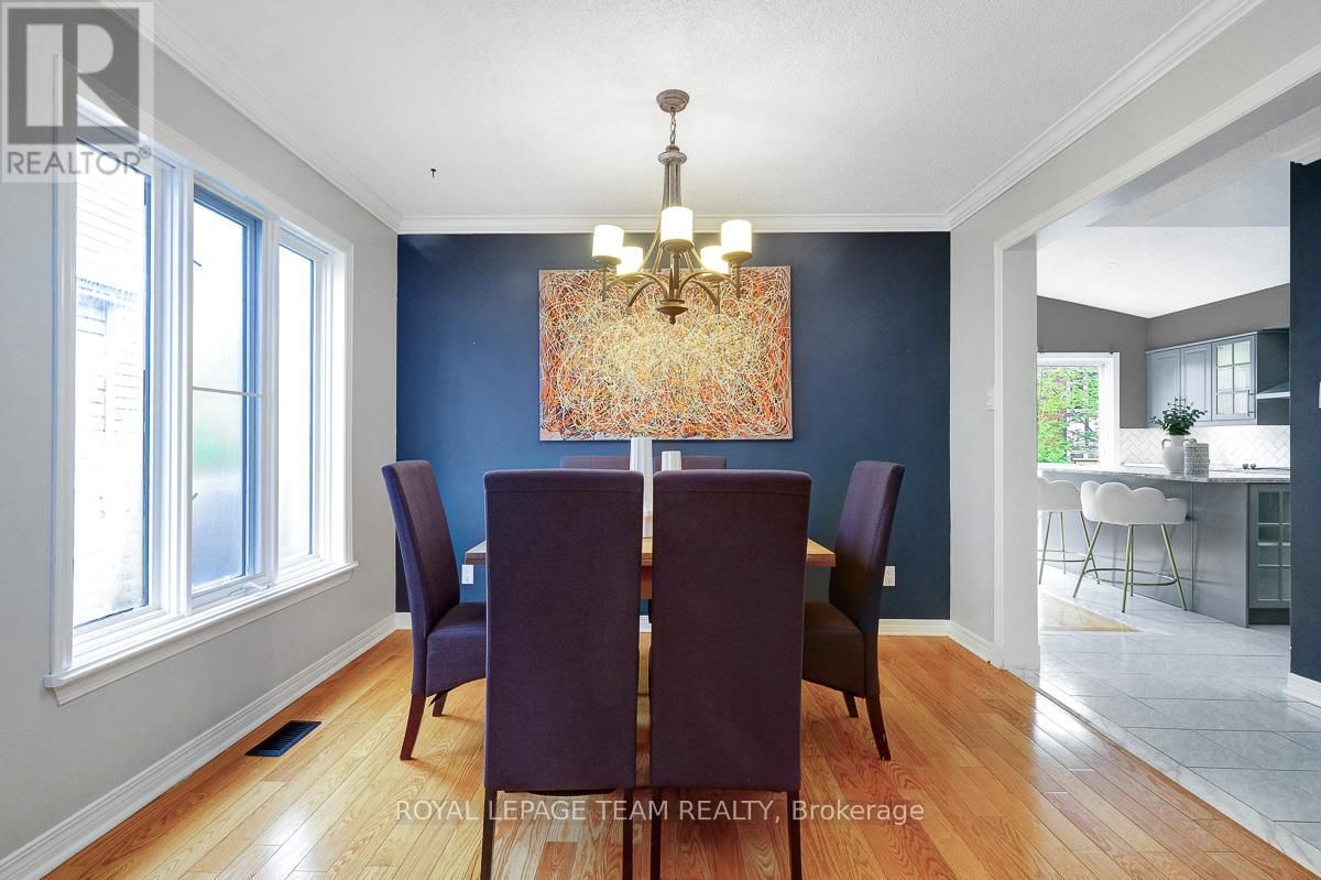 4 BURNLEY COURT Image 7