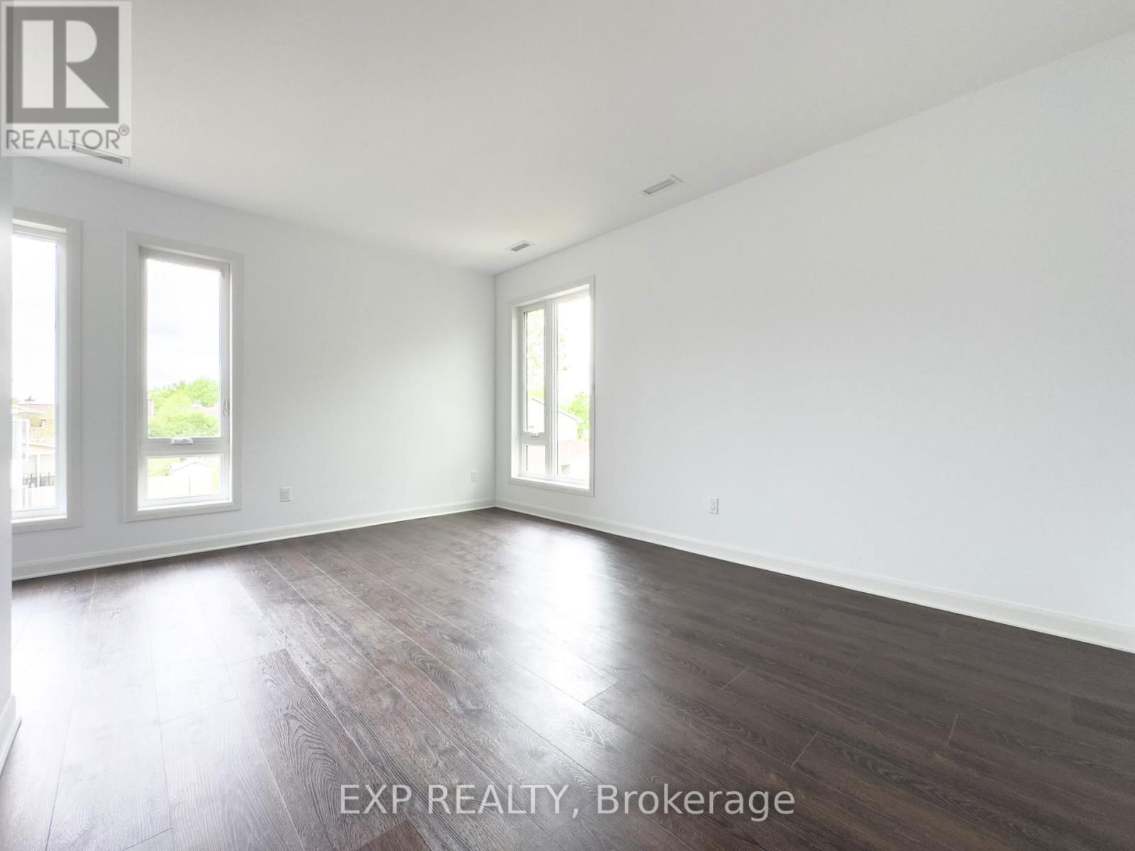 A - 25 FAIR OAKS CRESCENT Image 10
