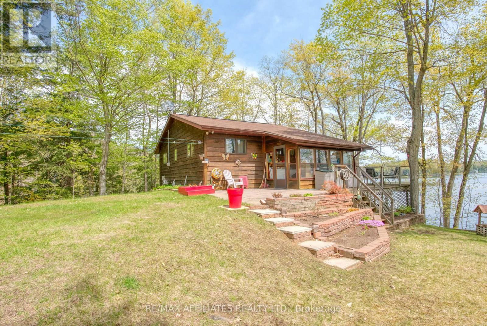 787 SHERBROOKE DRIVE EAST Image 30