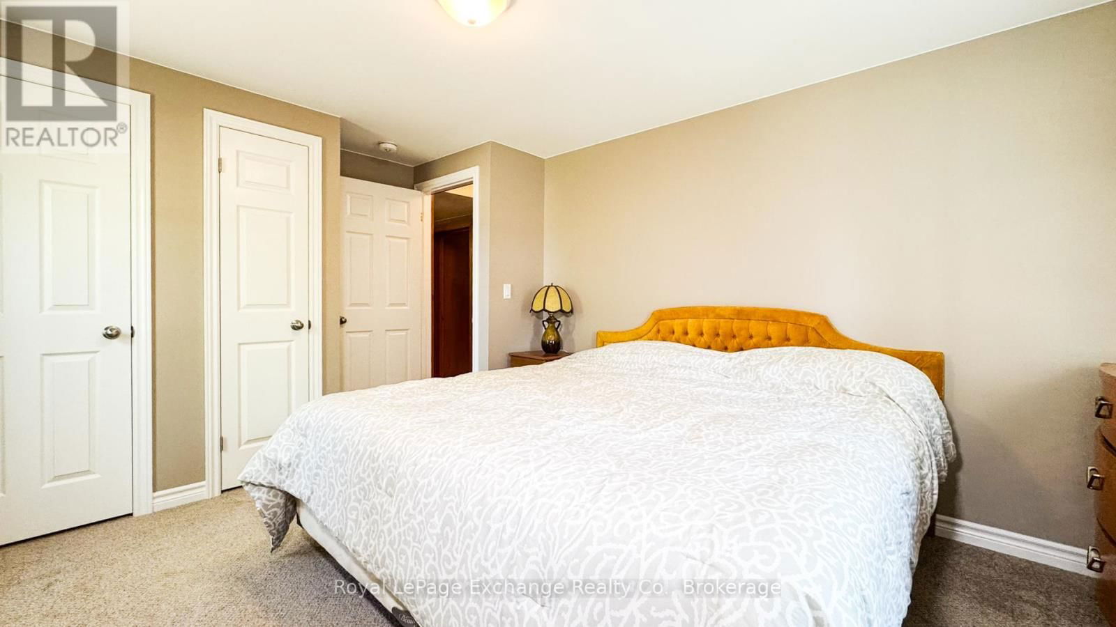 9 WOOD STREET Image 26