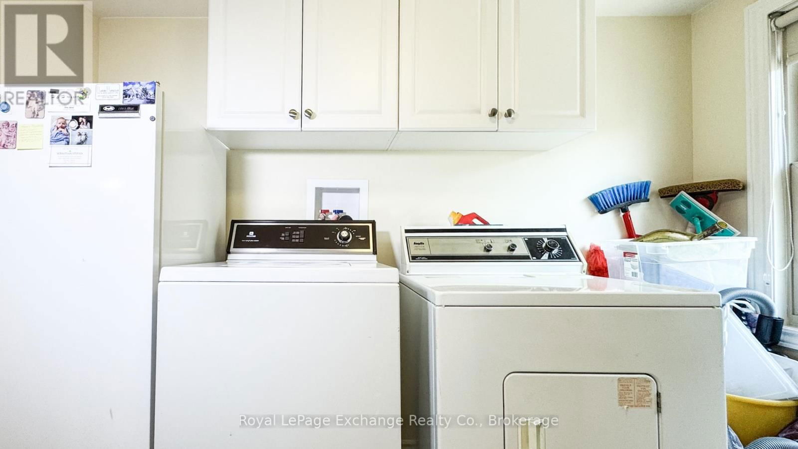 9 WOOD STREET Image 35