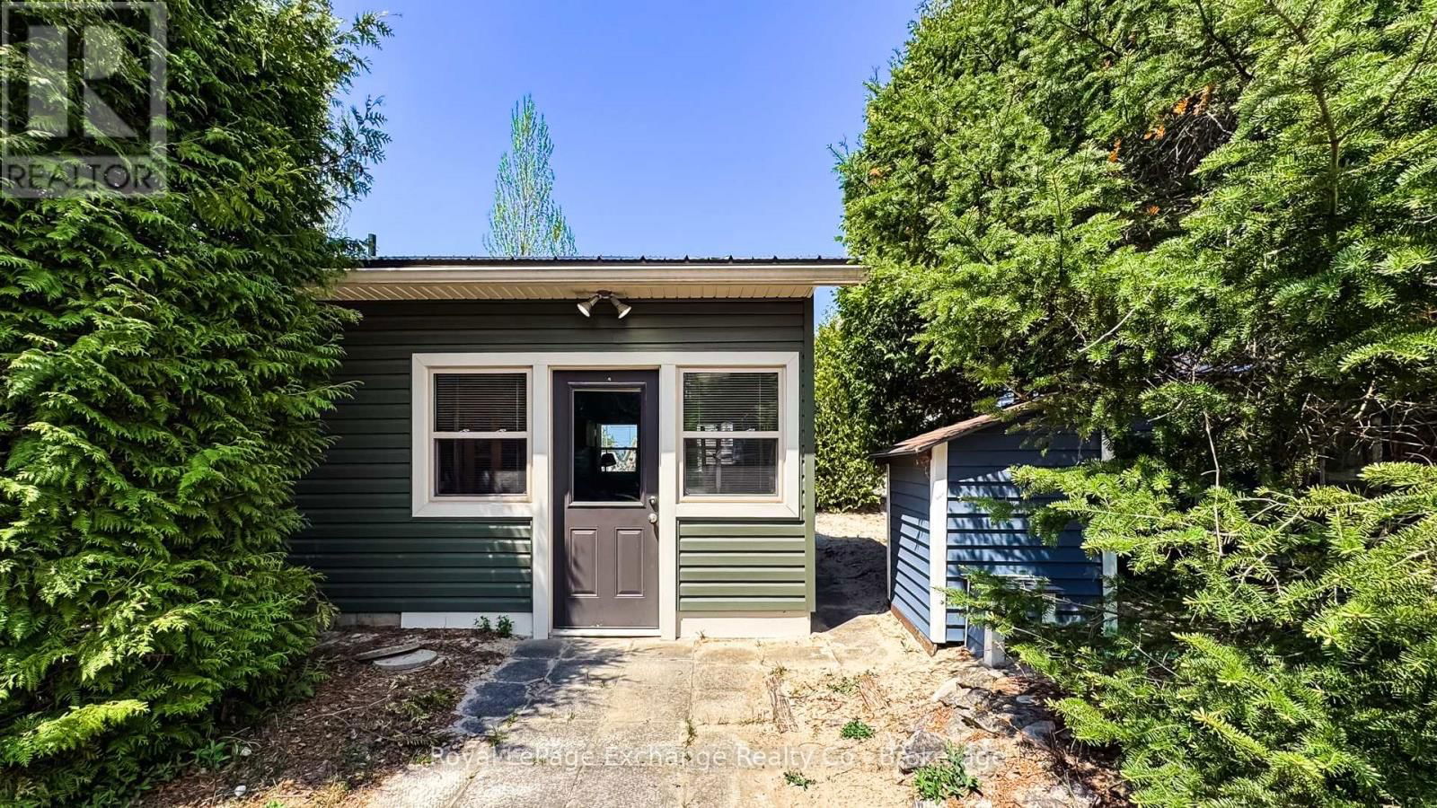 9 WOOD STREET Image 38