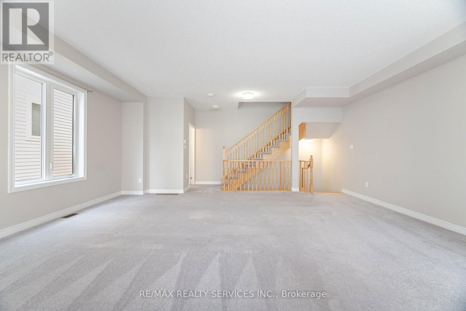 56 - 113 HARTLEY AVENUE Image 12
