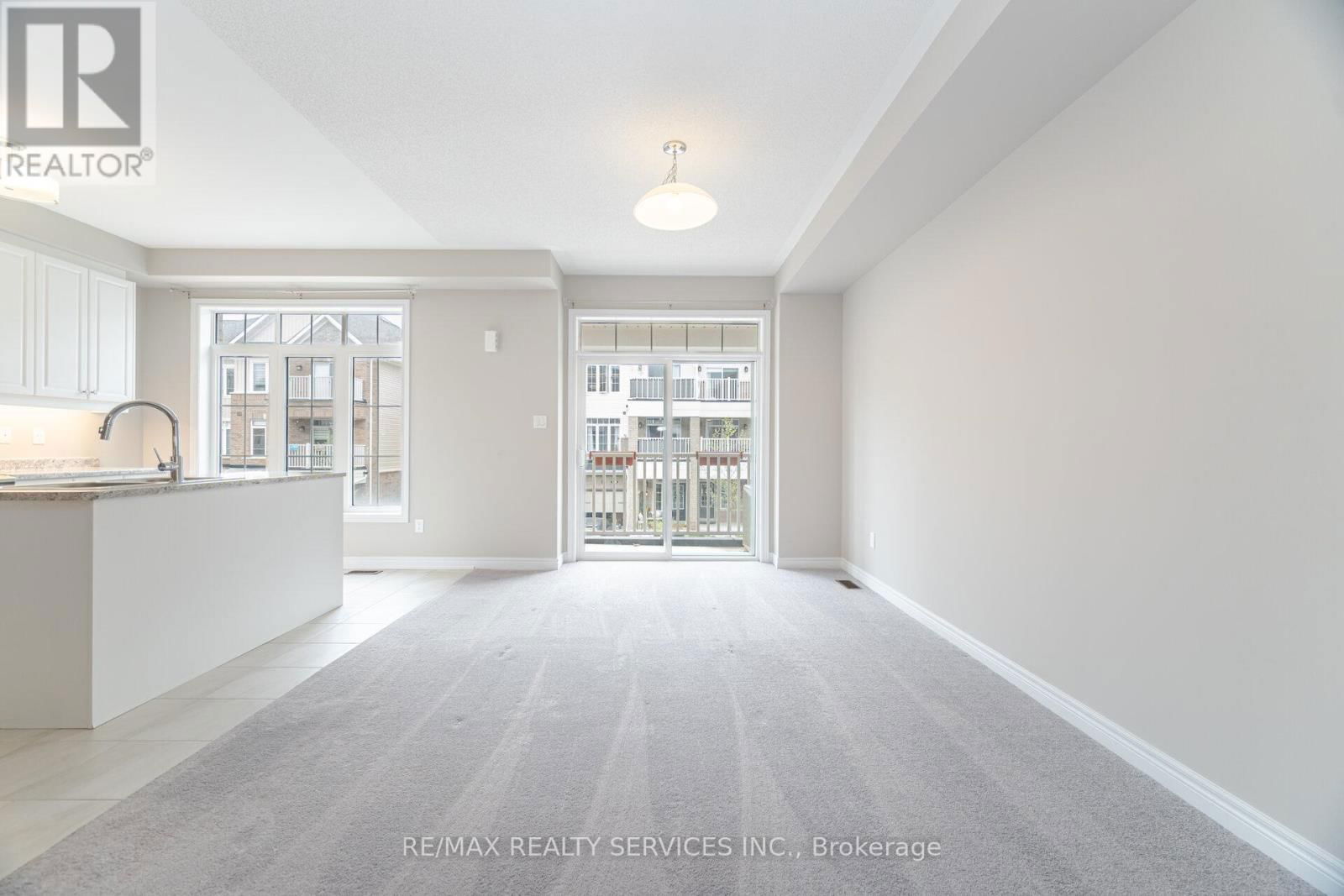 56 - 113 HARTLEY AVENUE Image 14