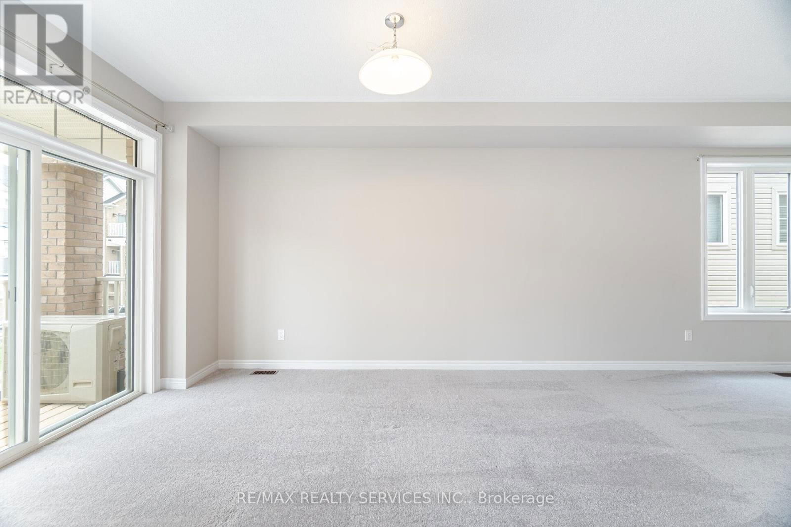 56 - 113 HARTLEY AVENUE Image 15