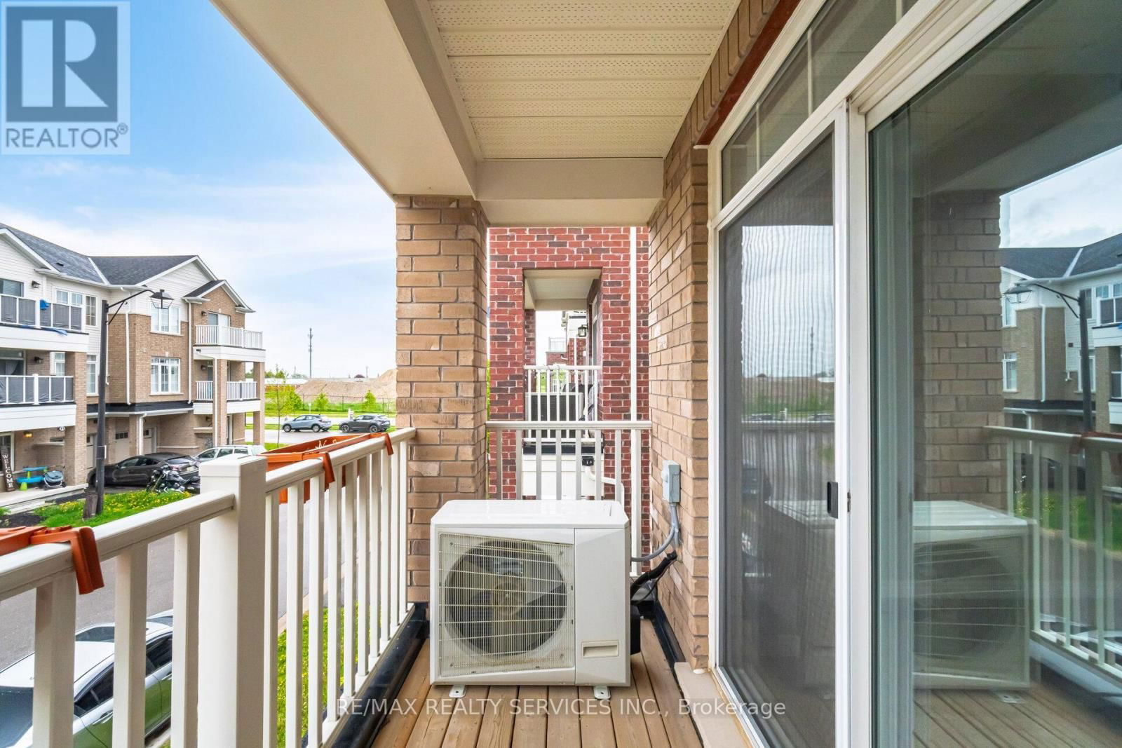 56 - 113 HARTLEY AVENUE Image 22
