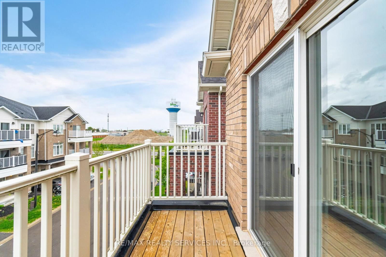 56 - 113 HARTLEY AVENUE Image 32