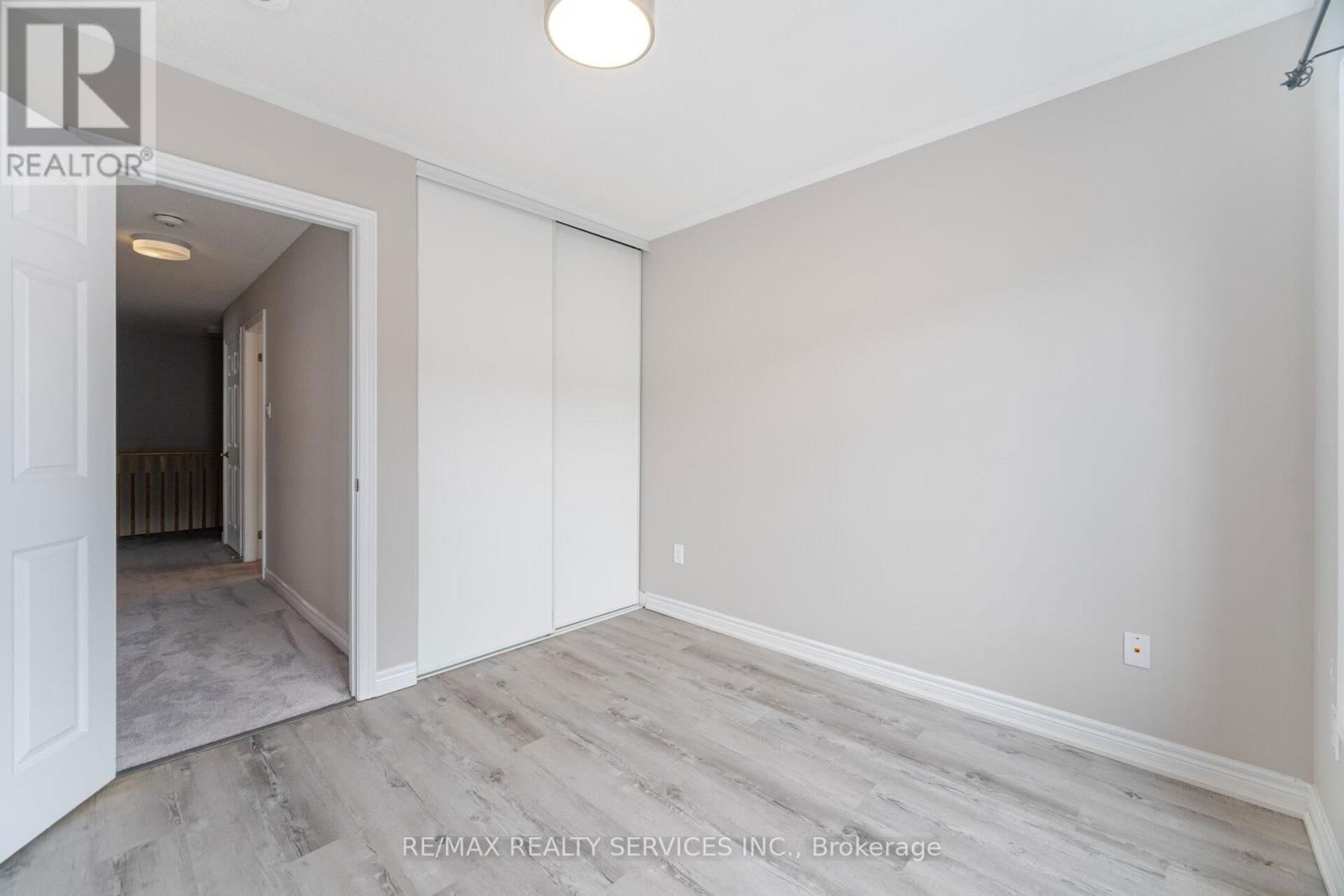 56 - 113 HARTLEY AVENUE Image 35