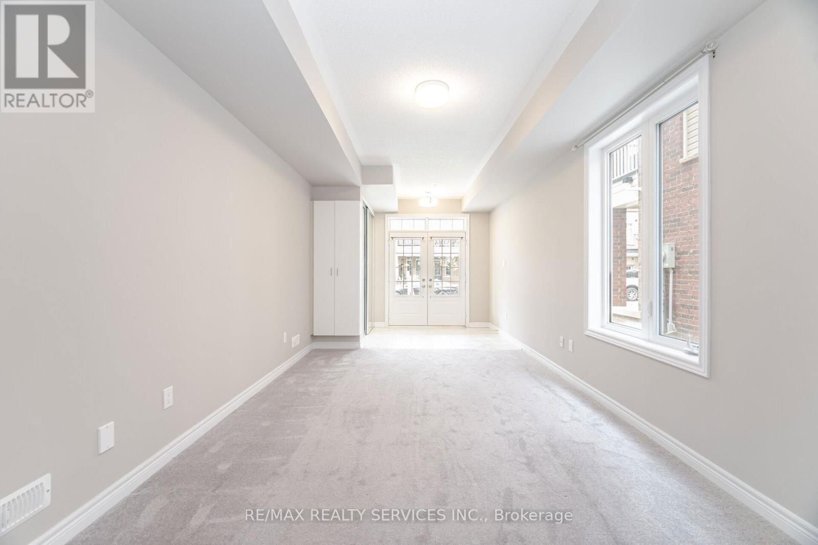 56 - 113 HARTLEY AVENUE Image 9