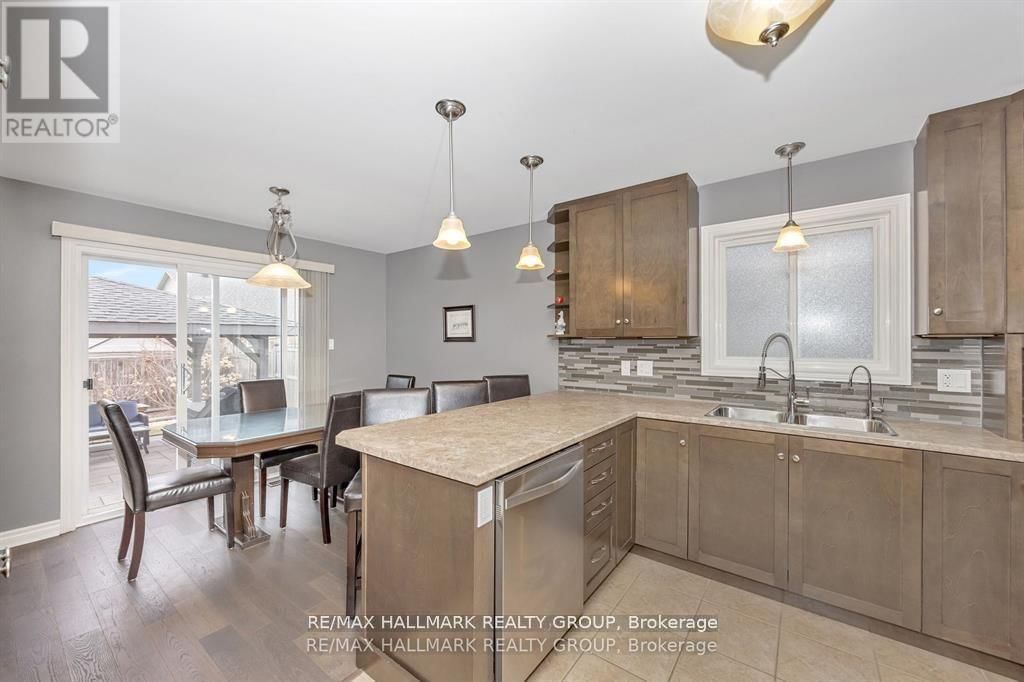 611 LAROQUE STREET Image 13