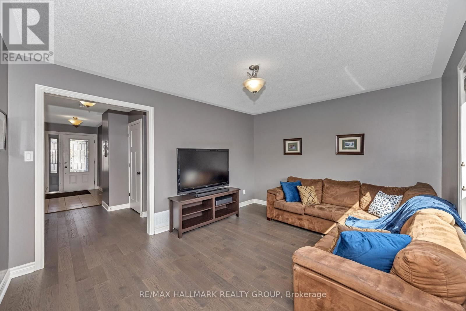 611 LAROQUE STREET Image 21