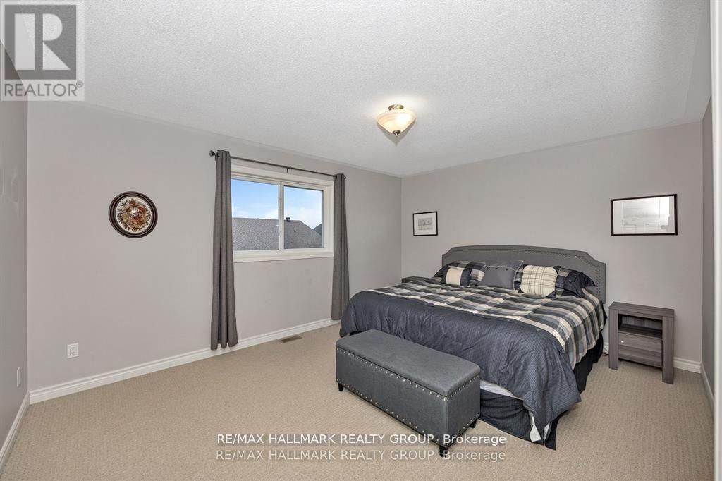 611 LAROQUE STREET Image 25